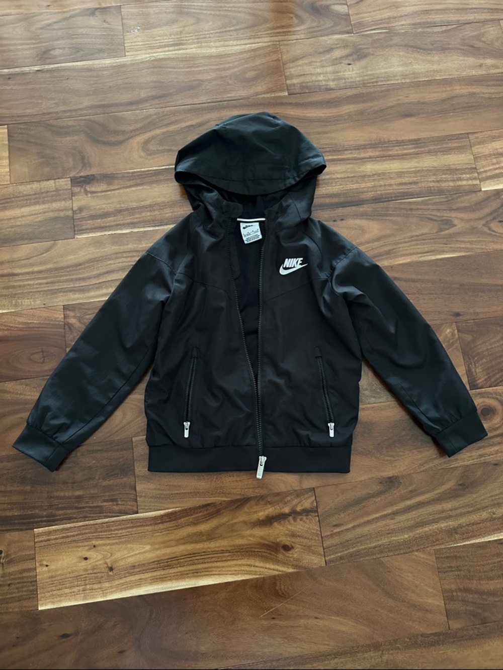 Kids Nike windbreaker size 6